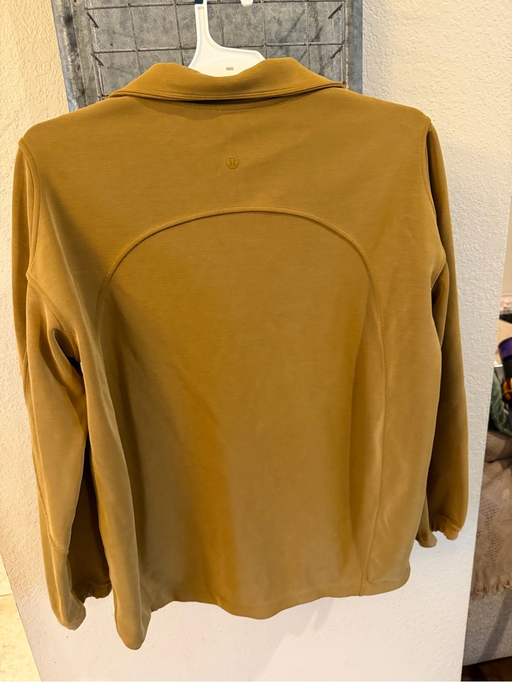 lululemon athletica Softstreme Half Zip - Picture 3 of 5